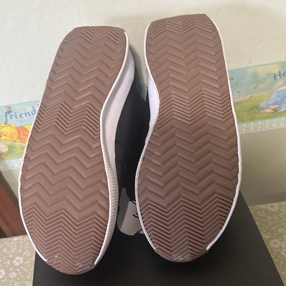 Womens black sorel booties,waterproof - Picture 5 of 6